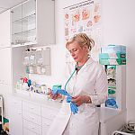 Dr. CL. HC. Renate - Foto Nr. 9