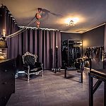 Golden Cage - Foto Nr. 4