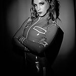 Chloe Savage - Foto Nr. 14