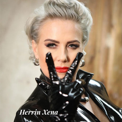 Herrin Xena - Domina Bizarr & Erotik Studio - München Herrin Xena